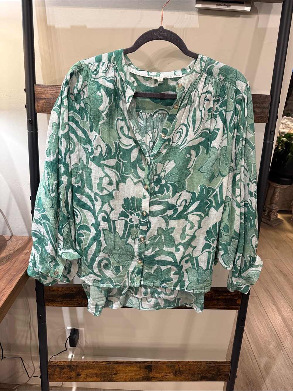Pilcro Green and White Floral Button-Front Blouse